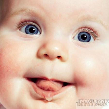 coucou une belle bébé